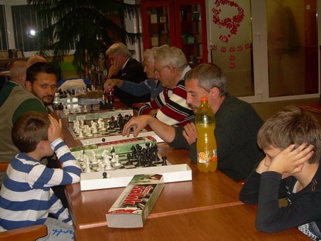 matt_az_unalom_ellen.jpg1_resize_450