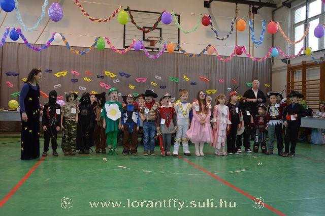 lorisf2_640 lorisf2_640