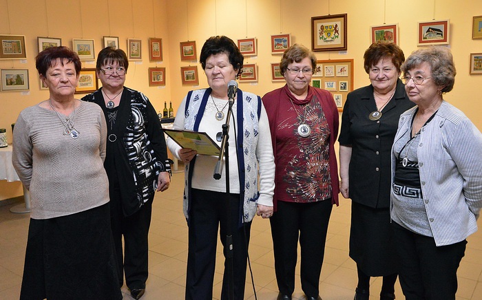 t369_02_700 t369_02_700