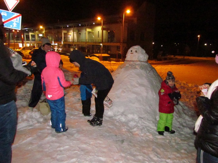 he02_resize_700 he02_resize_700