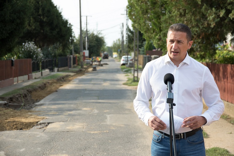 bar01_resize_745 bar01_resize_745